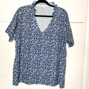 boutique floral print top, daisy print top, navy blue floral print blouse